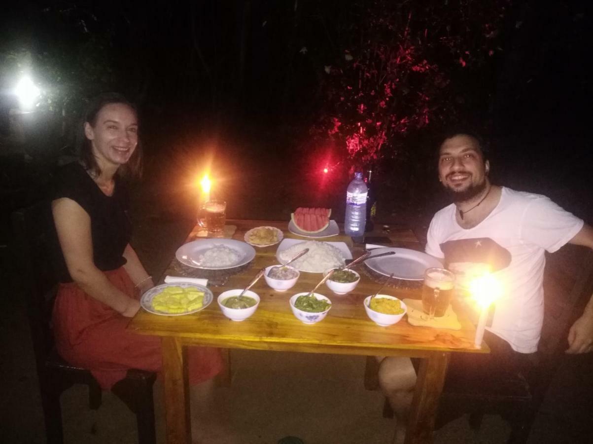 Manju Homestay Сигирия Екстериор снимка